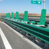 公路护栏板